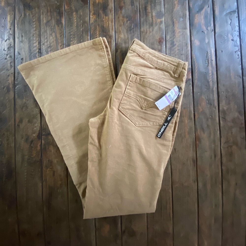 O’NEILL soft cords flare pants. NWT